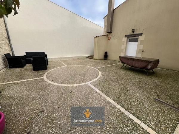 Vente Maison 4 pièces 130 m2 à Saint-Hilaire-la-Palud