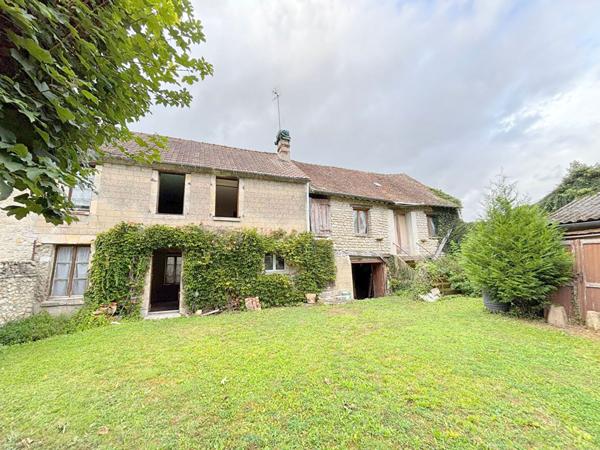 A vendre - SUD CHAUMONT EN VEXIN - maison à rénover 176 m² habitables - 800 m² de terrain