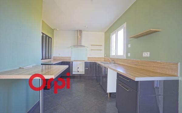 Maison à vendre    4 pièces •  Bernay