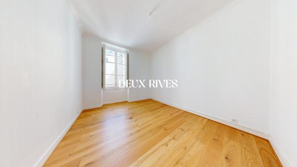 T4 - Traversant 112m2 - Terrasse calme 13 m2 acces salon / cuisine