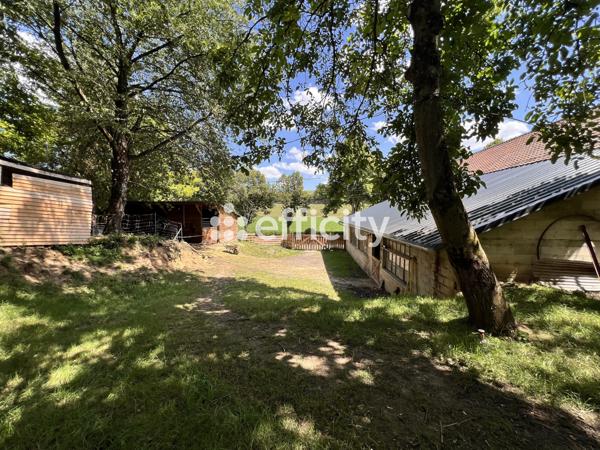 Maison 9 pièces - 211 m²