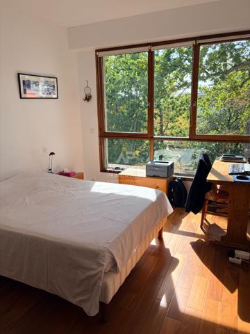 Appartement 4 pièce(s) 87 m2 545 000 € **  - Référence  13409