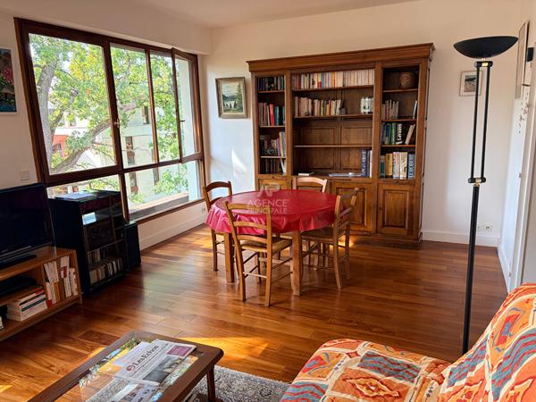 Appartement 4 pièce(s) 87 m2 545 000 € **  - Référence  13409