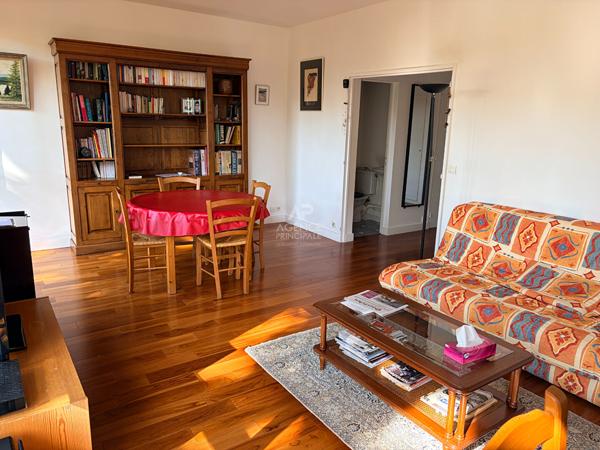 Appartement 4 pièce(s) 87 m2 545 000 € **  - Référence  13409