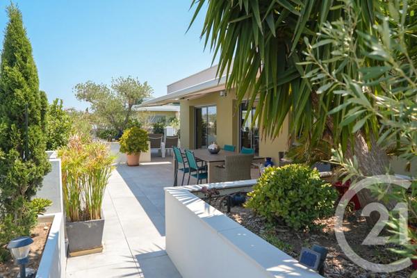 Appartement F3 à vendre  3 pièces - 102,72 m 2   NARBONNE  - 11