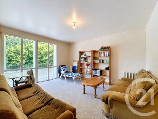 Appartement T4 à vendre  4 pièces - 80,29 m 2   COUFLENS  - 09