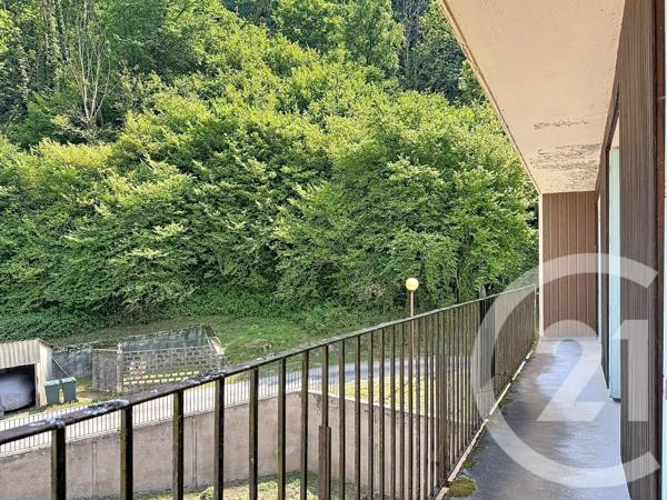Appartement T4 à vendre  4 pièces - 80,29 m 2   COUFLENS  - 09