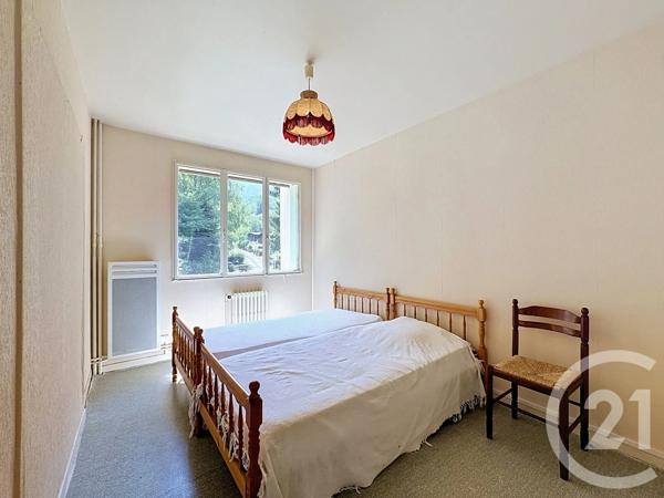 Appartement T4 à vendre  4 pièces - 80,29 m 2   COUFLENS  - 09
