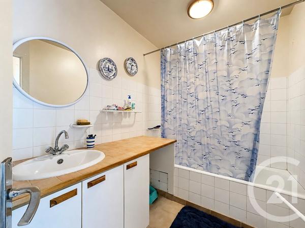 Appartement T4 à vendre  4 pièces - 80,29 m 2   COUFLENS  - 09