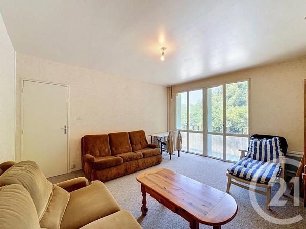 Appartement T4 à vendre  4 pièces - 80,29 m 2   COUFLENS  - 09