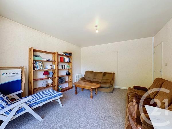 Appartement T4 à vendre  4 pièces - 80,29 m 2   COUFLENS  - 09