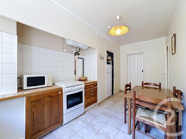 Appartement T4 à vendre  4 pièces - 80,29 m 2   COUFLENS  - 09