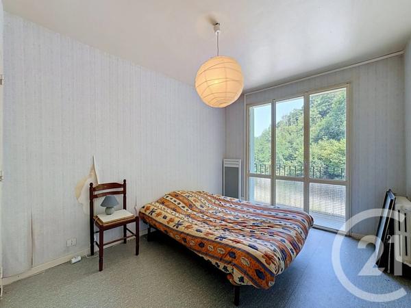 Appartement T4 à vendre  4 pièces - 80,29 m 2   COUFLENS  - 09
