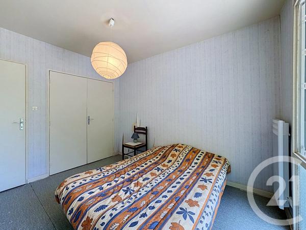 Appartement T4 à vendre  4 pièces - 80,29 m 2   COUFLENS  - 09