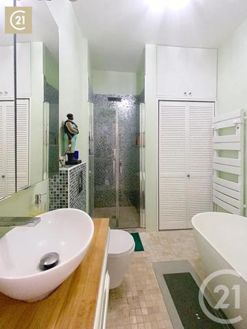 Appartement T3 à vendre  3 pièces - 70 m 2   BEZIERS  - 34