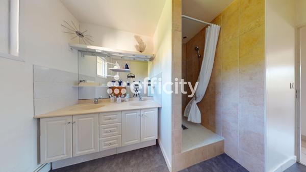 Maison 6 pièces - 121 m²