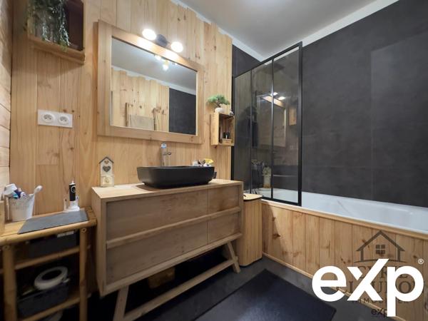 THAIRÉ – À 10 min des plages de Châtelaillon-Plage Maison rénovée – 5 pièces – Suite parentale – Terrasse, piscine & garage