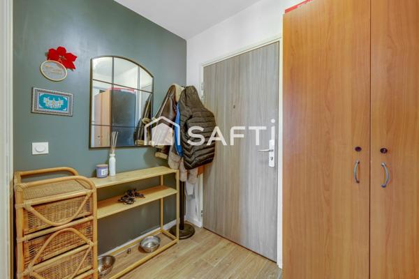 Appartement deux pièces avec un extérieur au calme