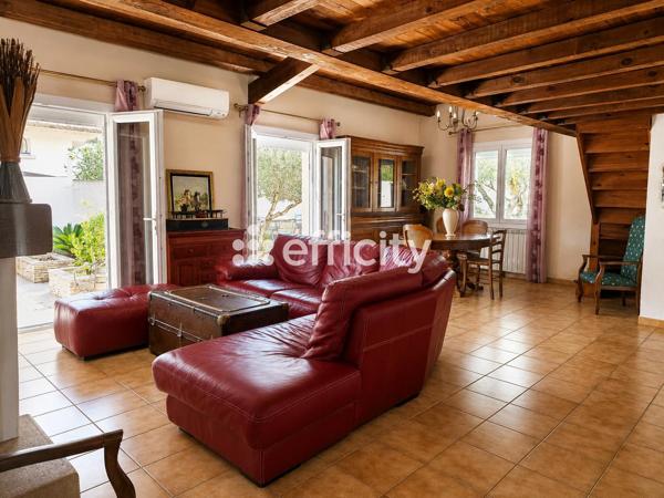 Maison
         6 pièces
        - 127 m² 460 000 € *