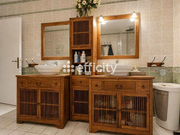 Maison
         6 pièces
        - 127 m² 460 000 € *