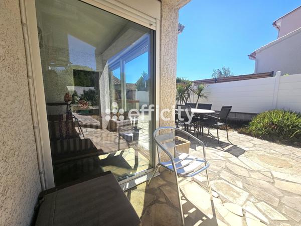 Maison
         6 pièces
        - 127 m² 460 000 € *