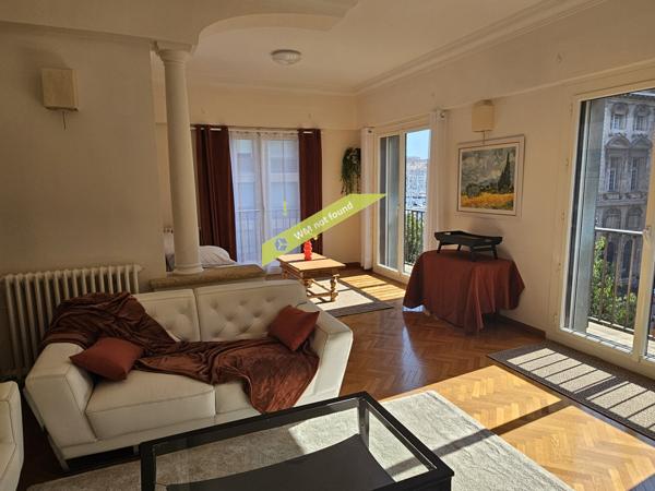 Marseille (13002) T3-4 MEUBLÉ – IMMEUBLE POUILLON – VIEUX PORT