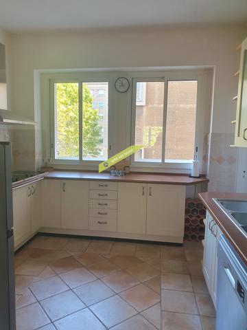 Marseille (13002) T3-4 MEUBLÉ – IMMEUBLE POUILLON – VIEUX PORT