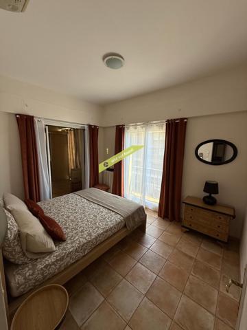 Marseille (13002) T3-4 MEUBLÉ – IMMEUBLE POUILLON – VIEUX PORT