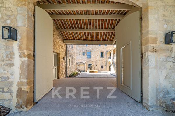 Exceptionnel domaine aux portes d'Uzès