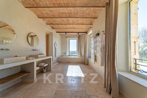 Exceptionnel domaine aux portes d'Uzès