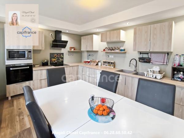 Maison, Ensemble immobilier – Deux habitations – Centre village 217 m2