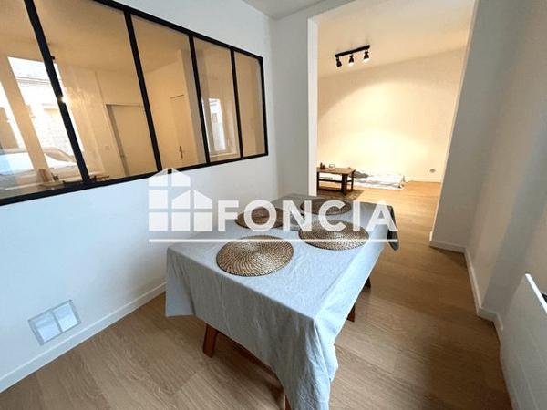 Location Appartement 2 pièces 50.1 m² - 84 RUE D'ARTOIS Lille 59000