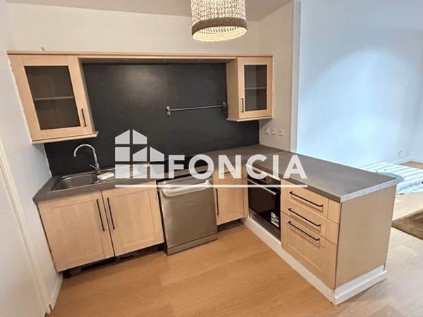 Location Appartement 2 pièces 50.1 m² - 84 RUE D'ARTOIS Lille 59000