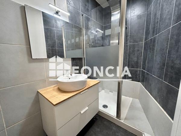 Location Appartement 2 pièces 50.1 m² - 84 RUE D'ARTOIS Lille 59000