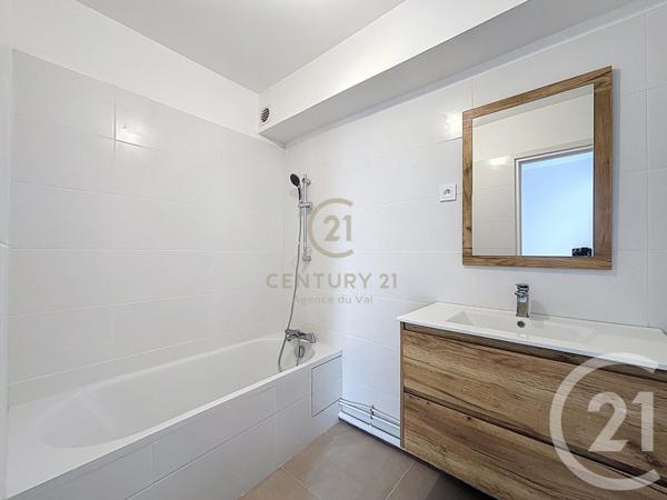 Appartement F5 à vendre  5 pièces - 112,58 m2 CHAMPS SUR MARNE - 77