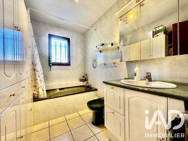 Maison à vendre 5 pièces 120 m² Vinassan