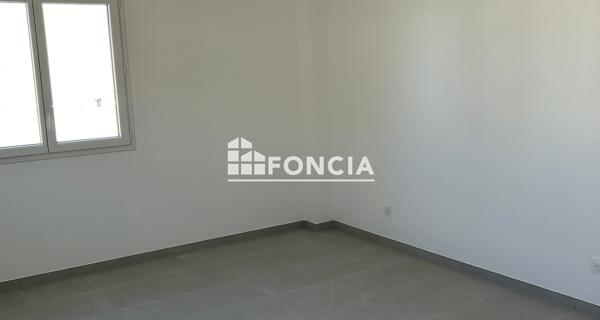 Location Maison 2 pièces 50 m² - Saint-maximin-la-sainte-baume 83470
