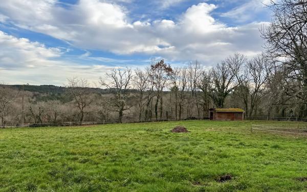 Maison à vendre    6 pièces •  Saint-Jean-d'Ataux