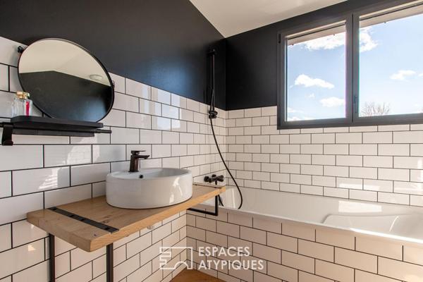 Maison esprit loft avec patio et garage