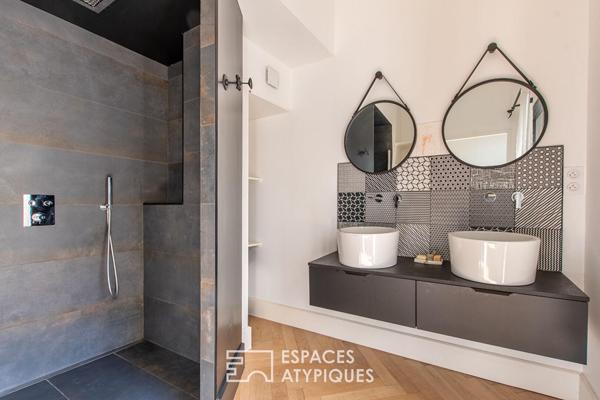 Maison esprit loft avec patio et garage