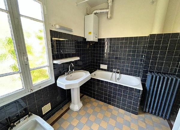 Maison à louer    2 pièces •  Talence