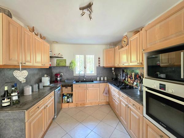 Villa - Plain pied - Piscine - T2 indépendant - 83510 Lorgues - Réf 87422963