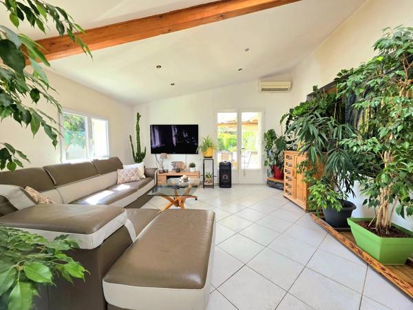 Villa - Plain pied - Piscine - T2 indépendant - 83510 Lorgues - Réf 87422963
