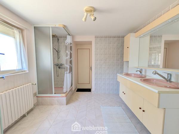 Longère 146 m² à Corné 49630