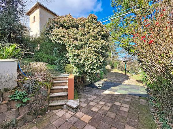 Maison d'architecte 163 m² - studio indépendant - Parc arboré 5 000 m² - Pigeonnier XIXe - Vue panoramique - Pompertuzat