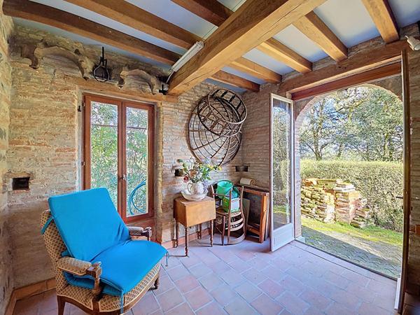 Maison d'architecte 163 m² - studio indépendant - Parc arboré 5 000 m² - Pigeonnier XIXe - Vue panoramique - Pompertuzat