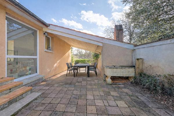 Maison d'architecte 163 m² - studio indépendant - Parc arboré 5 000 m² - Pigeonnier XIXe - Vue panoramique - Pompertuzat