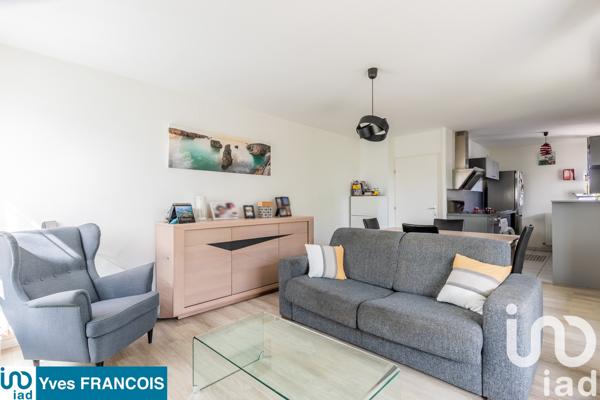 Appartement à vendre 4 pièces 79 m² Sainte-Geneviève-des-Bois