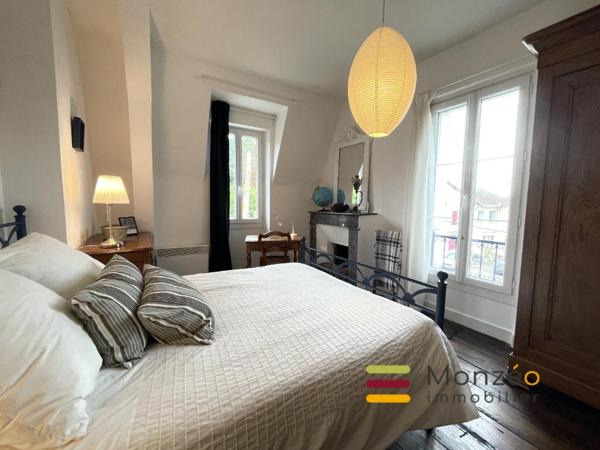 Ensemble de 2 Maisons, jardin et piscine intérieure