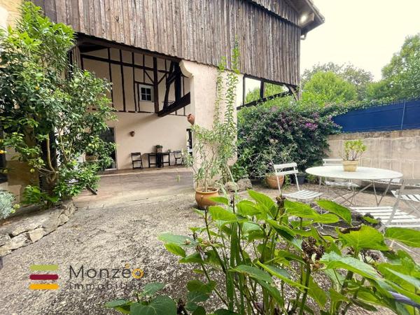 Ensemble de 2 Maisons, jardin et piscine intérieure